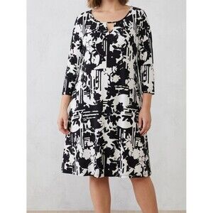 Kaari Blue Black & White Floral Keyhole Midi Dress